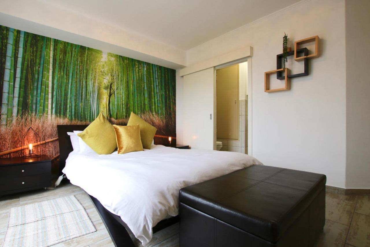Luxury Capri At Island Club Apartment Cape Town