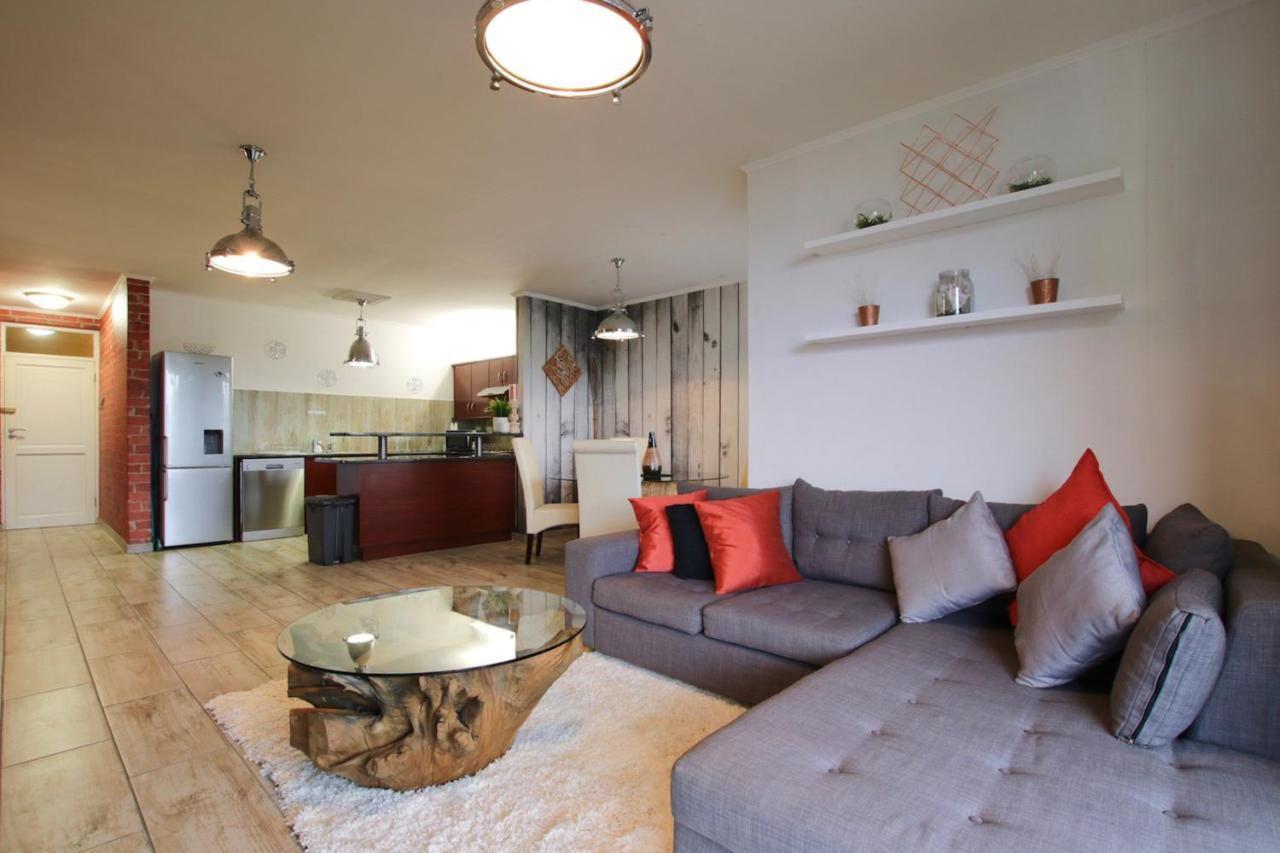 Luxury Capri At Island Club Apartment Cape Town